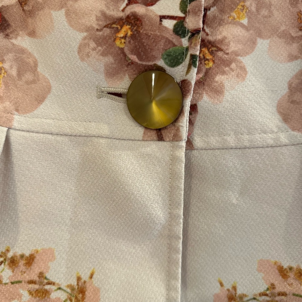 Beautiful Turkish made Spring coat - Picture 3 of 5